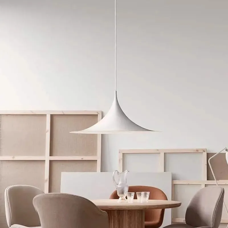 Trumpet light Restaurant chandelier Simple modern minimalist study Bar designer UFO light