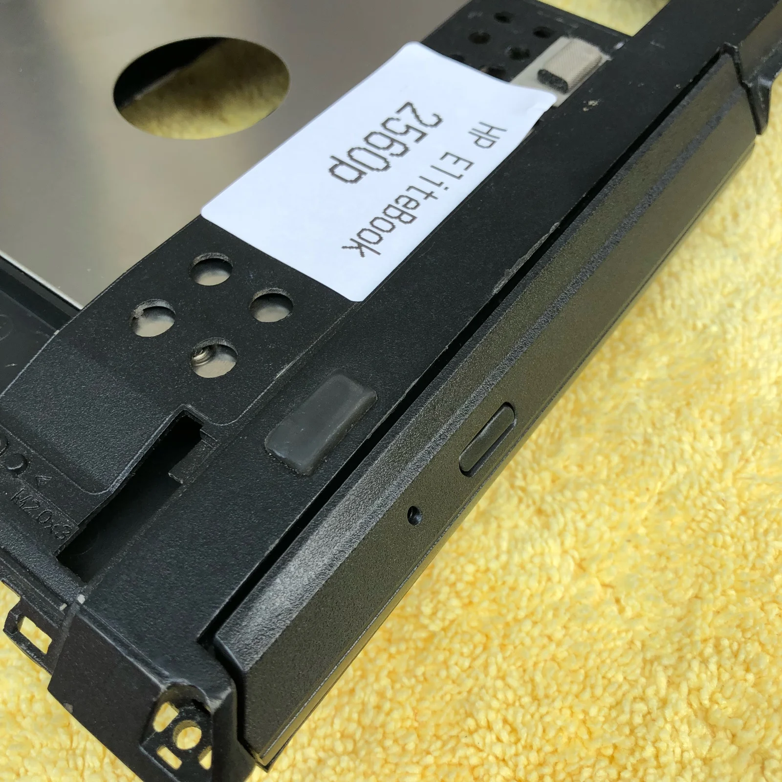 SATA 2nd القرص الصلب SSD HDD وحدة البصرية خليج العلبة صينية الإطار قوس ل HP EliteBook 2560P 2570p مع قوس لوحة الحافة
