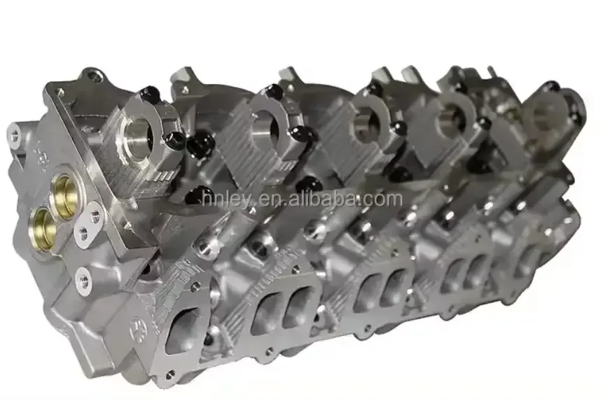 Testata cilindro completa motore WL / WLT per Mazda/B2500/MPV/per Ford Ranger per motore giapponese