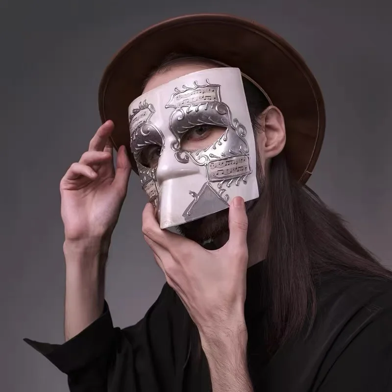 

Half-Face Painted Men's Mask Painted with Shiny Powder Venice Style for Halloween Costume Supplies