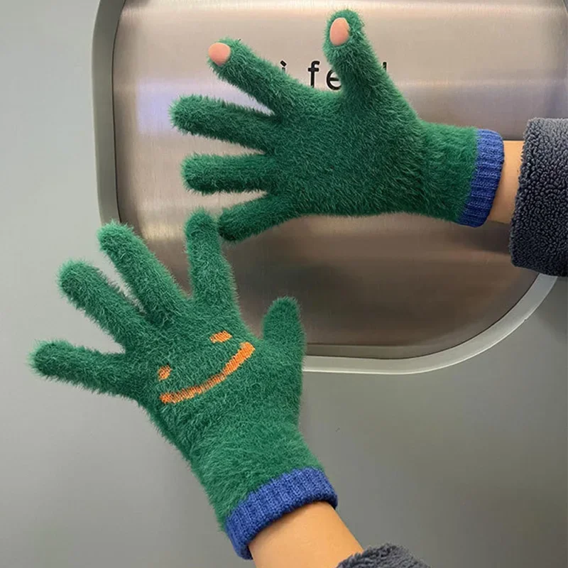 Cute Smile Face Touch Screen Gloves Women Winter Thicken Warm Plush Gloves Full Finger Outdoor Skiing Cycling Fleece Gloves Ins