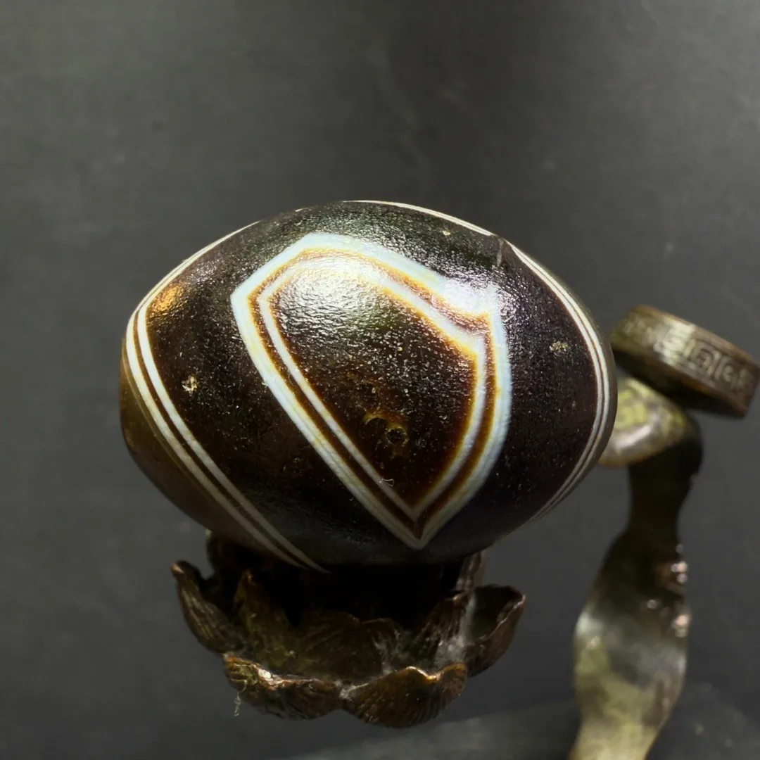 Tibetan Nepalese Himalayan Bead Ancient agate Old Dzi Talisman 1 eye Bead Amulet