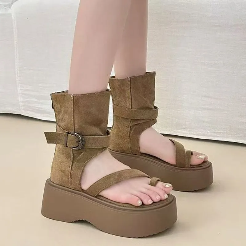 

Летние повседневные короткие ботинки на толстом каблуке с открытым носком в корейском стиле, крутые ботинки с круглым носком, модные ботинки на среднем каблуке для женщин