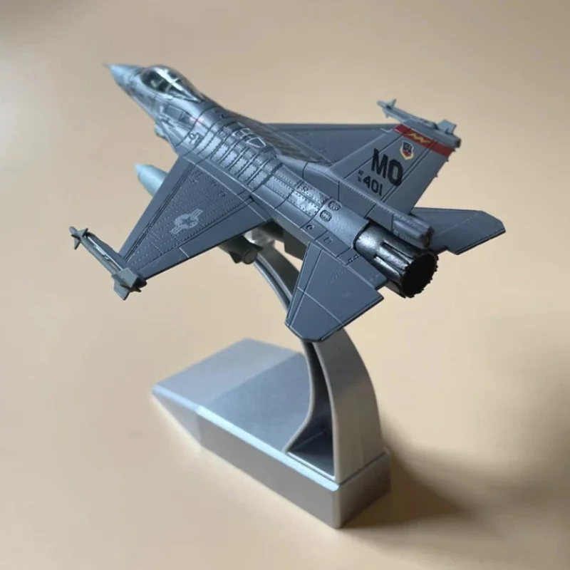 Diecast 1:100 Scale U.S Air Force F16C F16 Falcon jet fighter Alloy Finished Model Souvenir Gifts For Adult Boy Slight defect