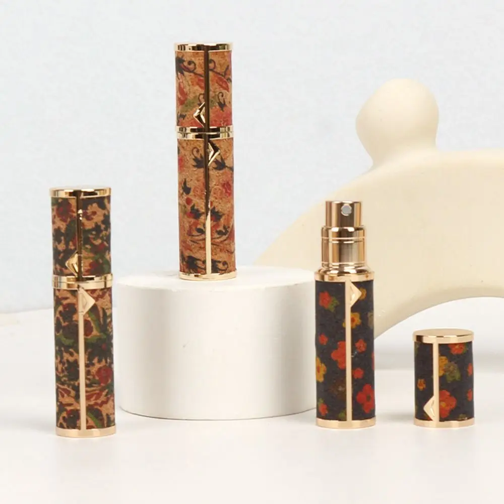 

Bottom Filled Leather Bottle Refillable Leakproof Mini Spray Bottle Portable Non-slip Separate Dispenser Travel Accessories