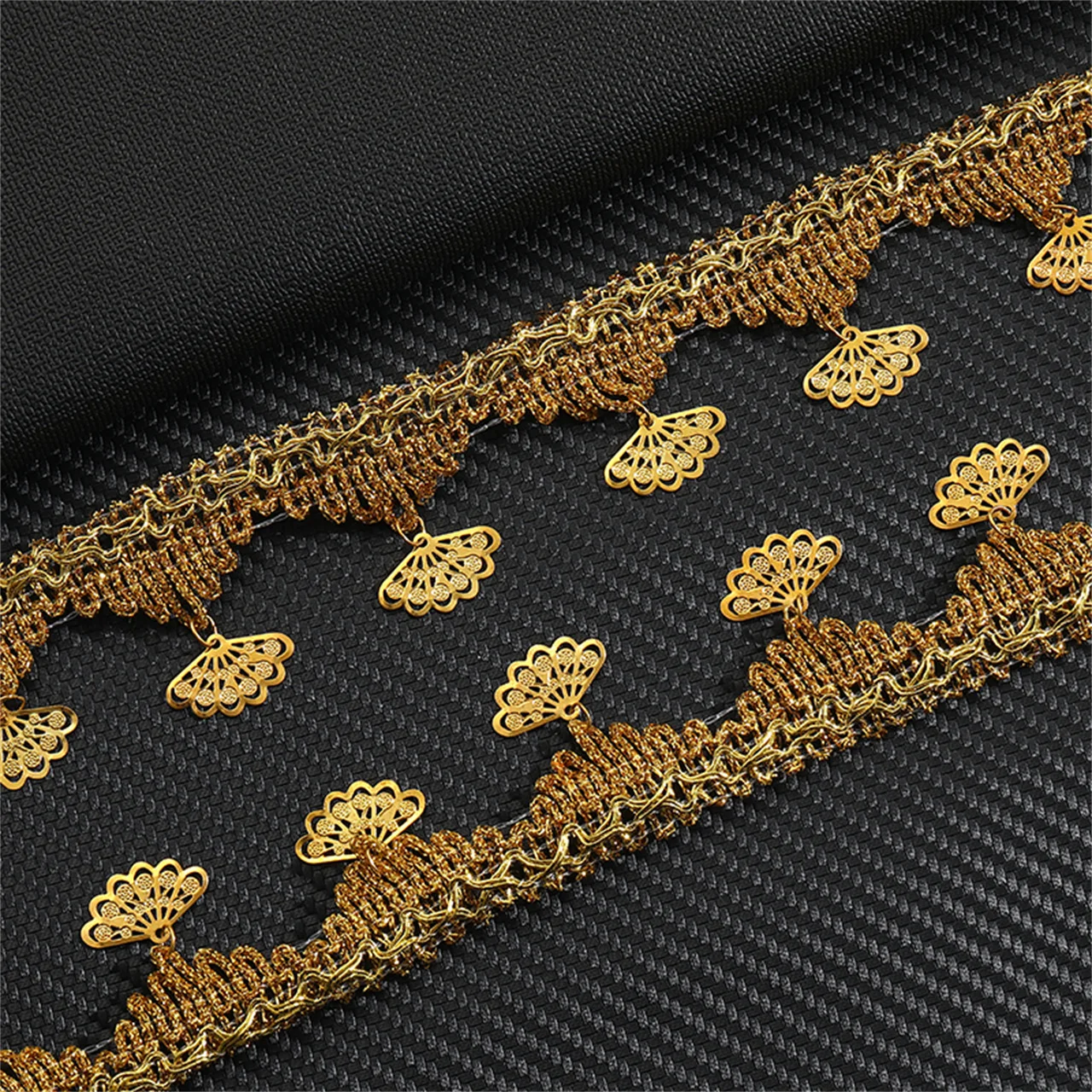 

Hot Sale 10pcs/lot Beautiful White Ostrich Feather 45-50cm/18-20inch Carnival Craft for Accessories Wedding Plumes