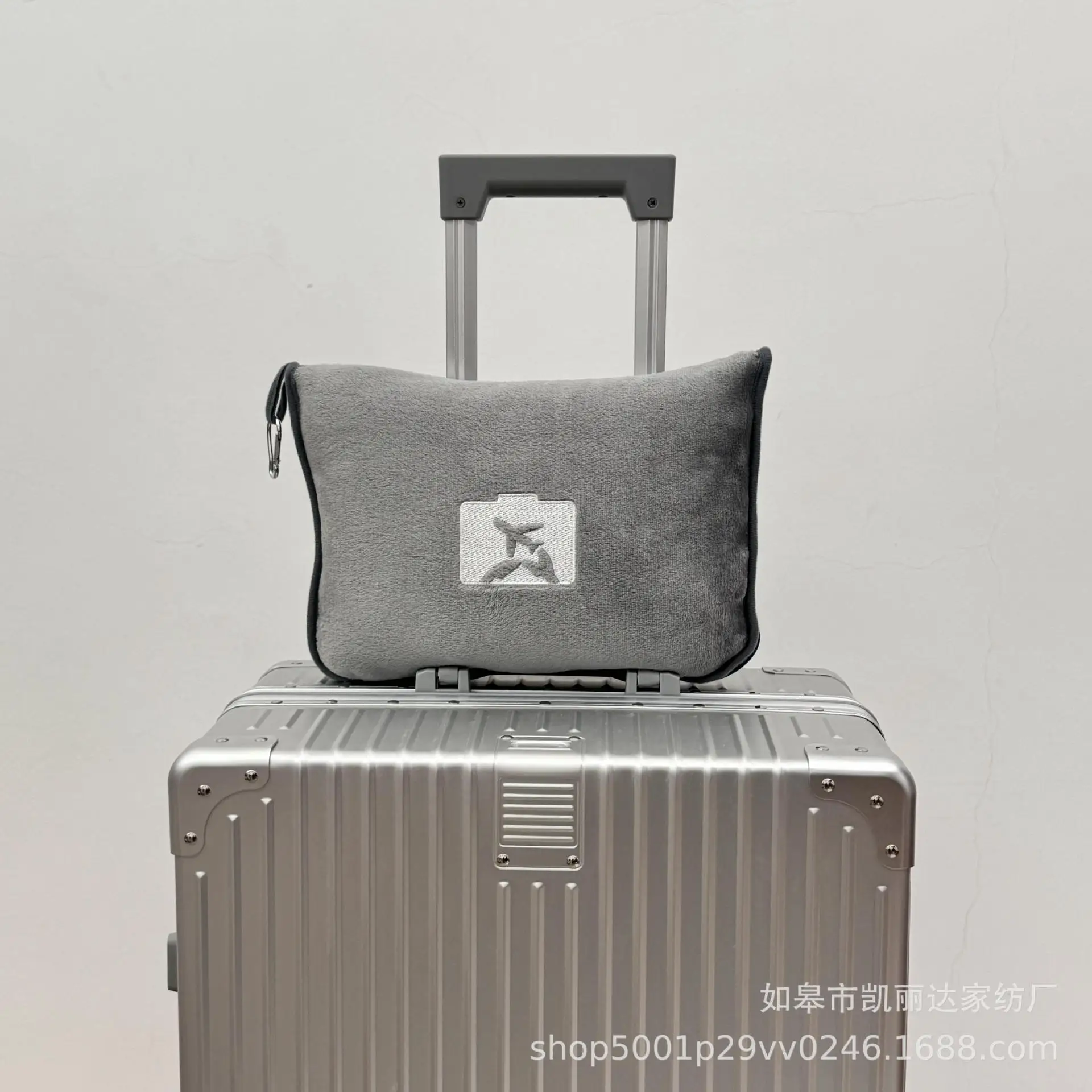 

Airplane Travel Blanket 2-in-1 Foldable Storage Nap Winter Cover Blanket Flannel Fleece Blanket Customization