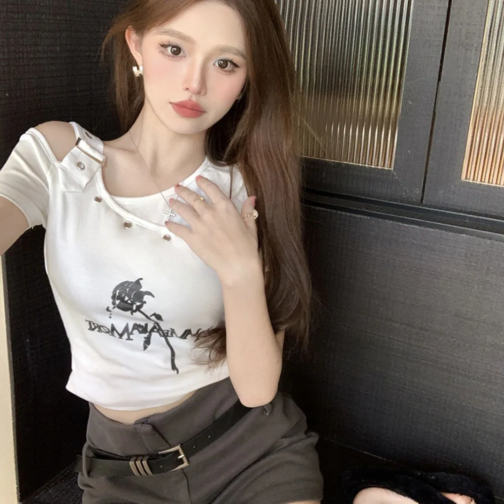 Flower Print White Slim Y2k Tops Women Elastic Sexy T-shirt Club Wear Short Sleeve Irregular Womens Tees Streetwear Metal Buckle