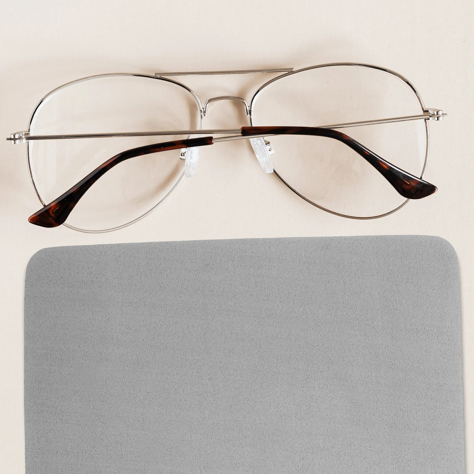 

20Pcs Lens Cleaning Cloth Suede Soft for Eyeglasses Jewelry Camera Screens Non-Scratch Wipes Cleaning Cloths Bulk