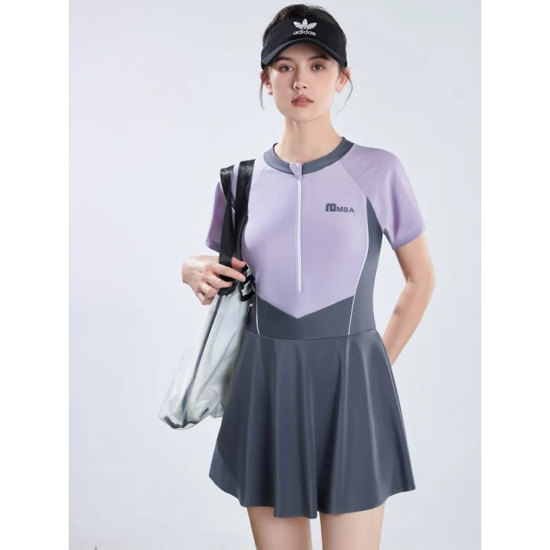 Minsu 2025 Nuevo traje de baño de una pieza Estilo deportivo Poliéster Conservador Piscina Cremallera Fácil de usar 3002 Estilo de estudiante