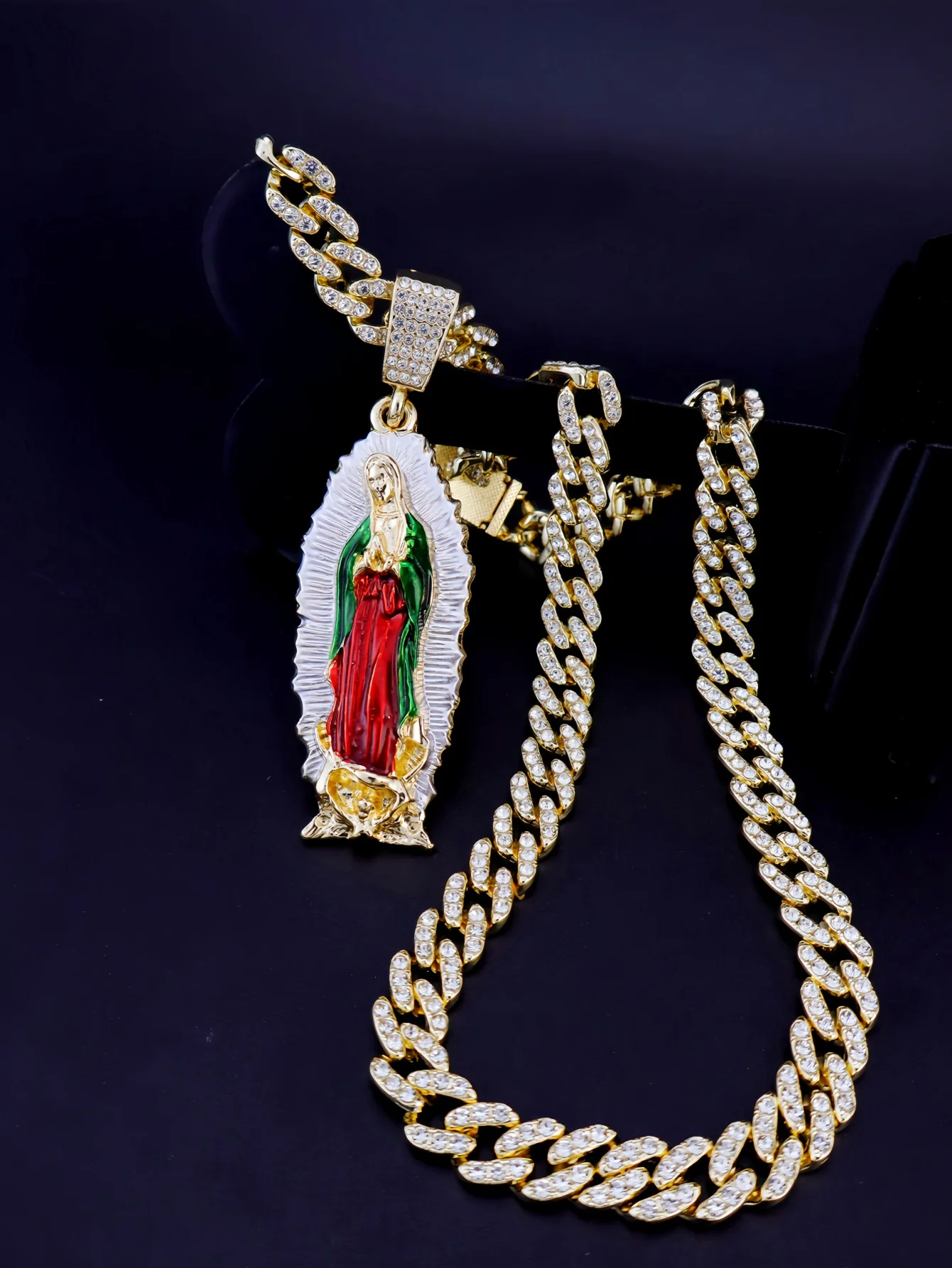 Thumbnail 3 - #20 Best Chunky Chain Necklaces to Buy In 2026