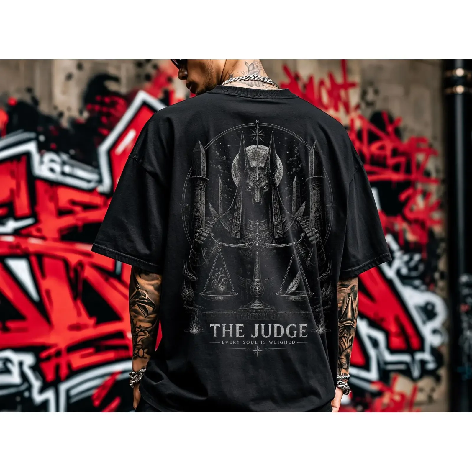 T-shirt imprimé Anubis le Juge, style gothique, Dark Fantasy, Occulte, Streetwear, coupe oversize et carrée, pour le travail spirituel des ombres, vintage délavé