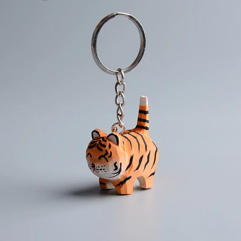 Cute Wooden Animal Tiger Keychain Hand Carved Anime Keyring Pendant Decoration Custom Wood Keyring Crafts Key Chains Gift