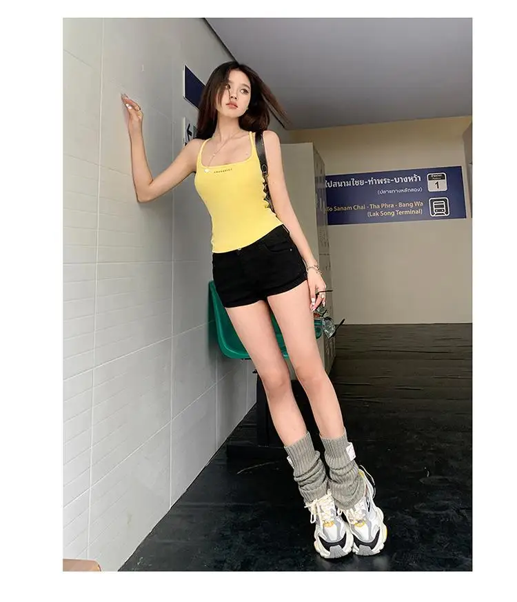 Black Low Waist Tight A-line Denim Shorts