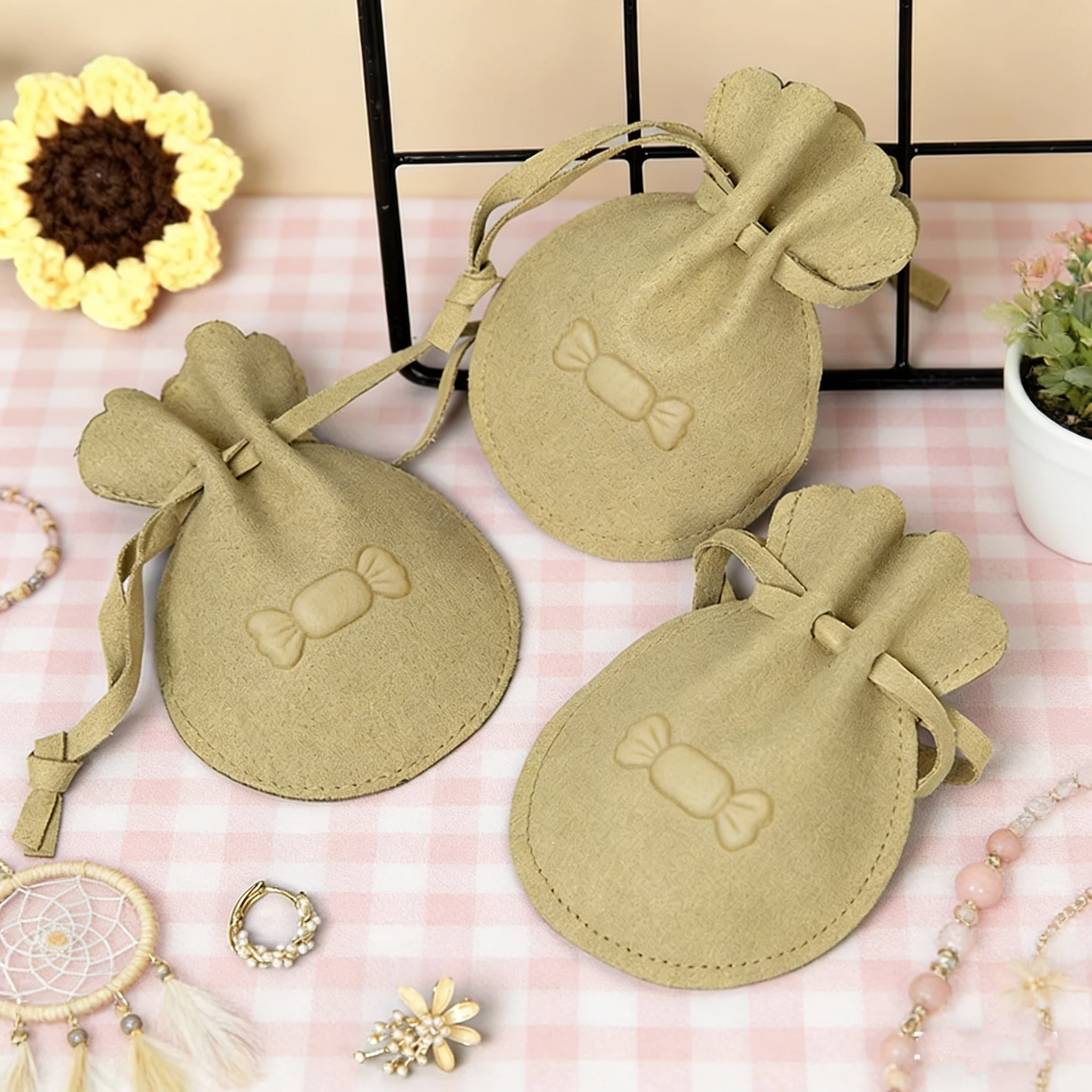 

Индивидуальные темно-зеленые мешочки на шнурке из микрофибры, портативные бархатные замшевые мешочки-калабаш для хранения подарков, свадебных конфет и DIY-подарков