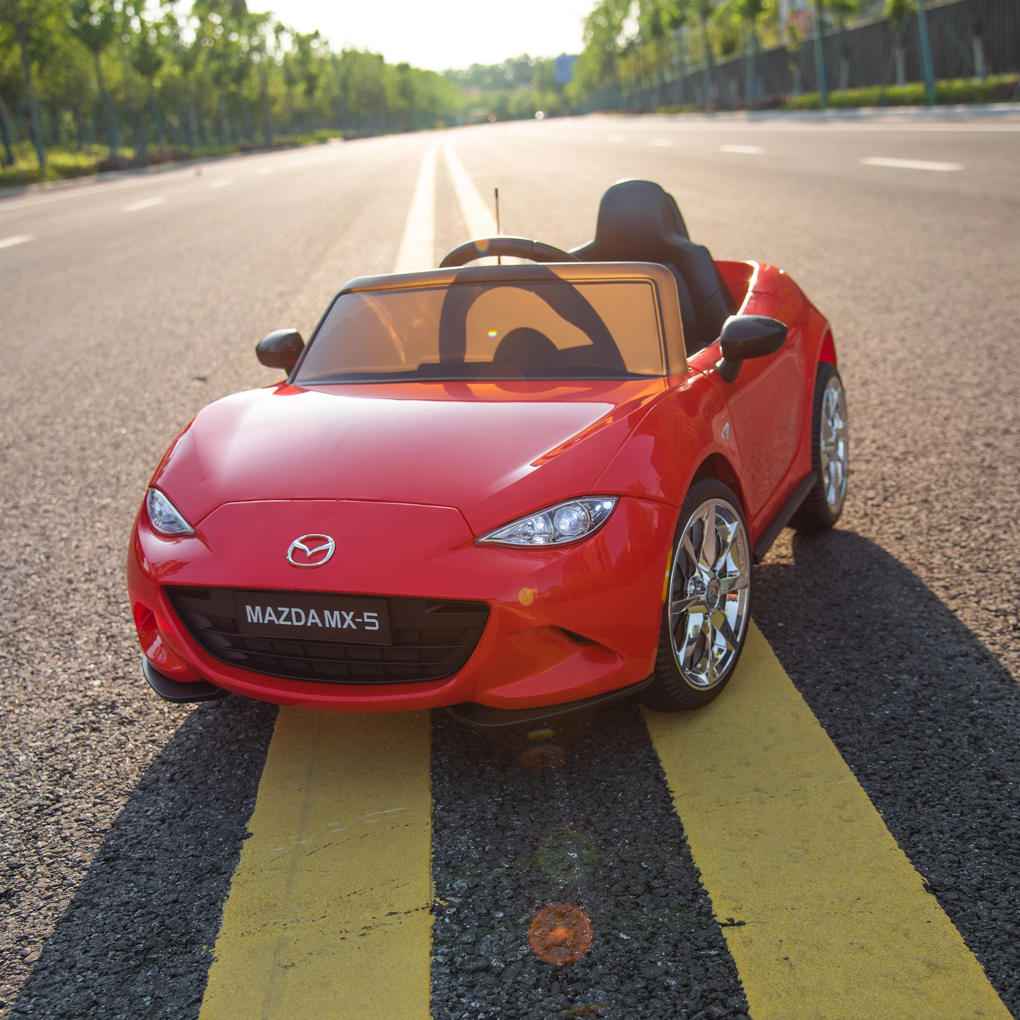 

Licensed MAZDA MX-5 RF,12V Kids ride on car 2.4G W/Parents Remote Control,electric car for kids,Three speed electric car