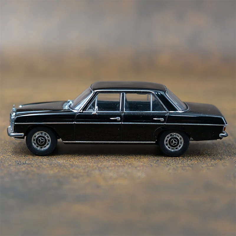 (Paiting Defect)1:43 Scale BENZ 220D W123 Luxury Sedan Simulation Alloy Car Model Static Display Collectible Toy Gift Decration