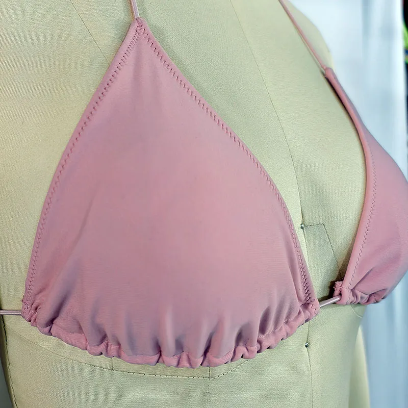 

Модный бикини из двухслойной ткани с широкими эластичными бретелями, молодежный стиль, треугольный вырез.