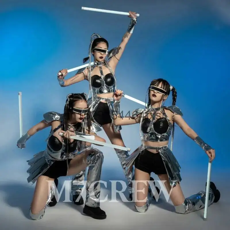 

Same Group Chinese Performance Girl Outfit 2024 New Jazz Dance Performance Outfit Student Group Dance Set Trend