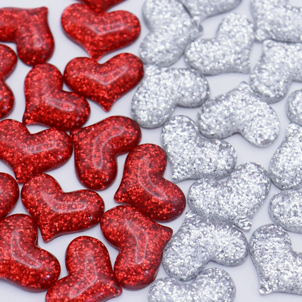 20pcs 22x17mm Red/Silver Shiny Glitter Heart Flatbacks Resin Sparkling Cabochons Embellishments For Phone Case Decorations