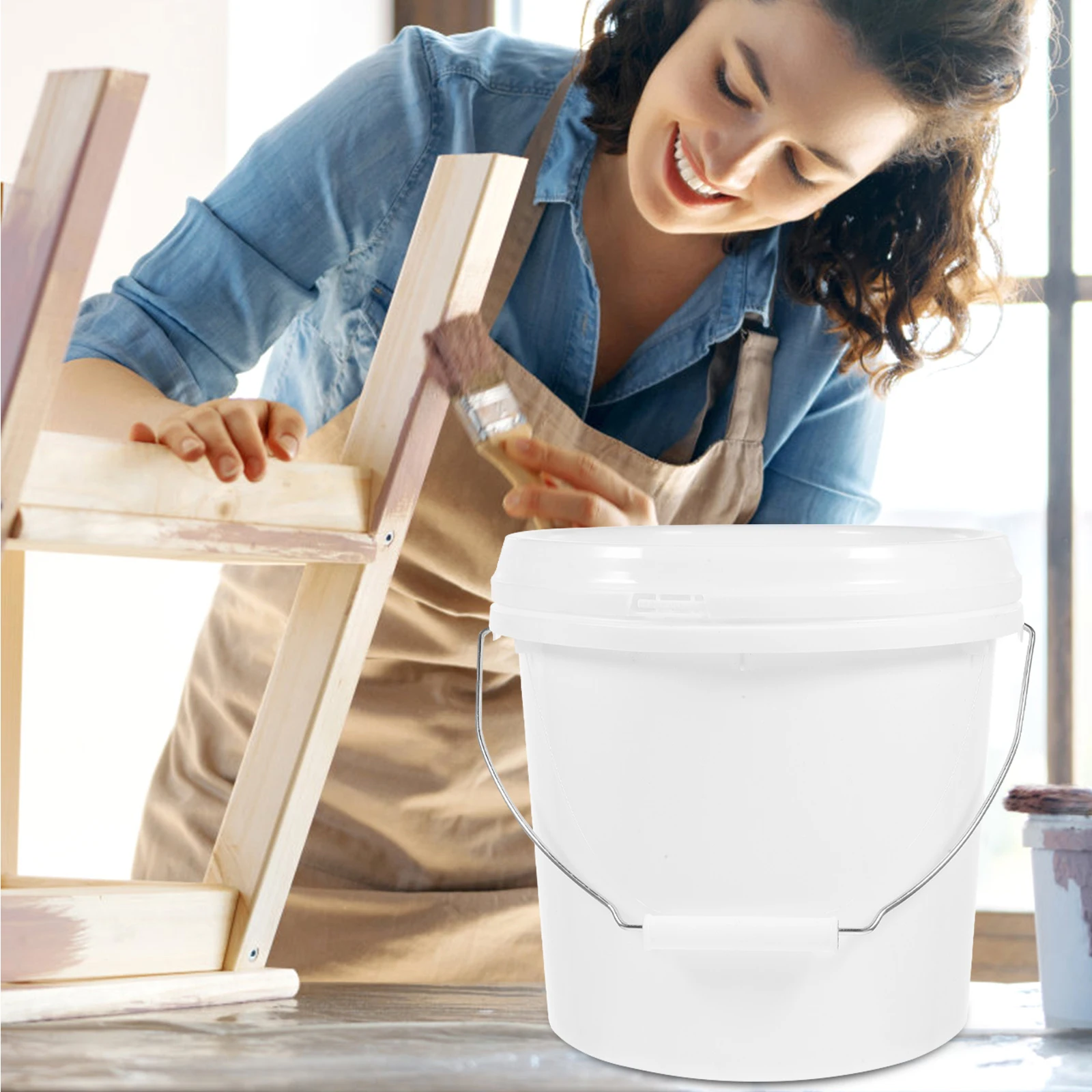 

Plastic Sealed Bucket with Lid 5L White Handheld Paint Bucket for Storage Mixing Reusable Container Spiral Cap Easy Clean