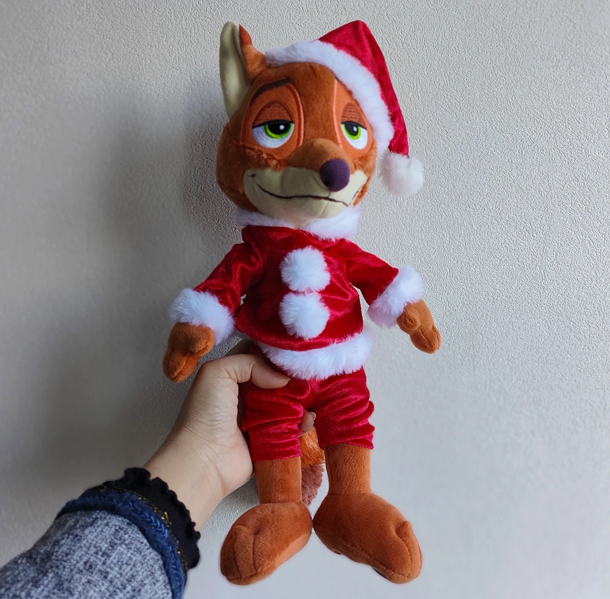 Japan Tokyo Disney Store Nick Wilde Plush Toy ZOOTOPIA CHRISTMAS NEW