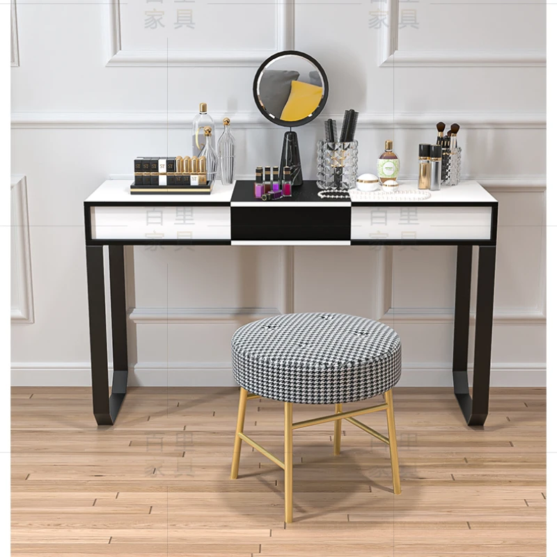 Nordic Makeup Stool Light Luxury Dresser Chair Minimalist Retro Cake Design for Home Stylish Seating