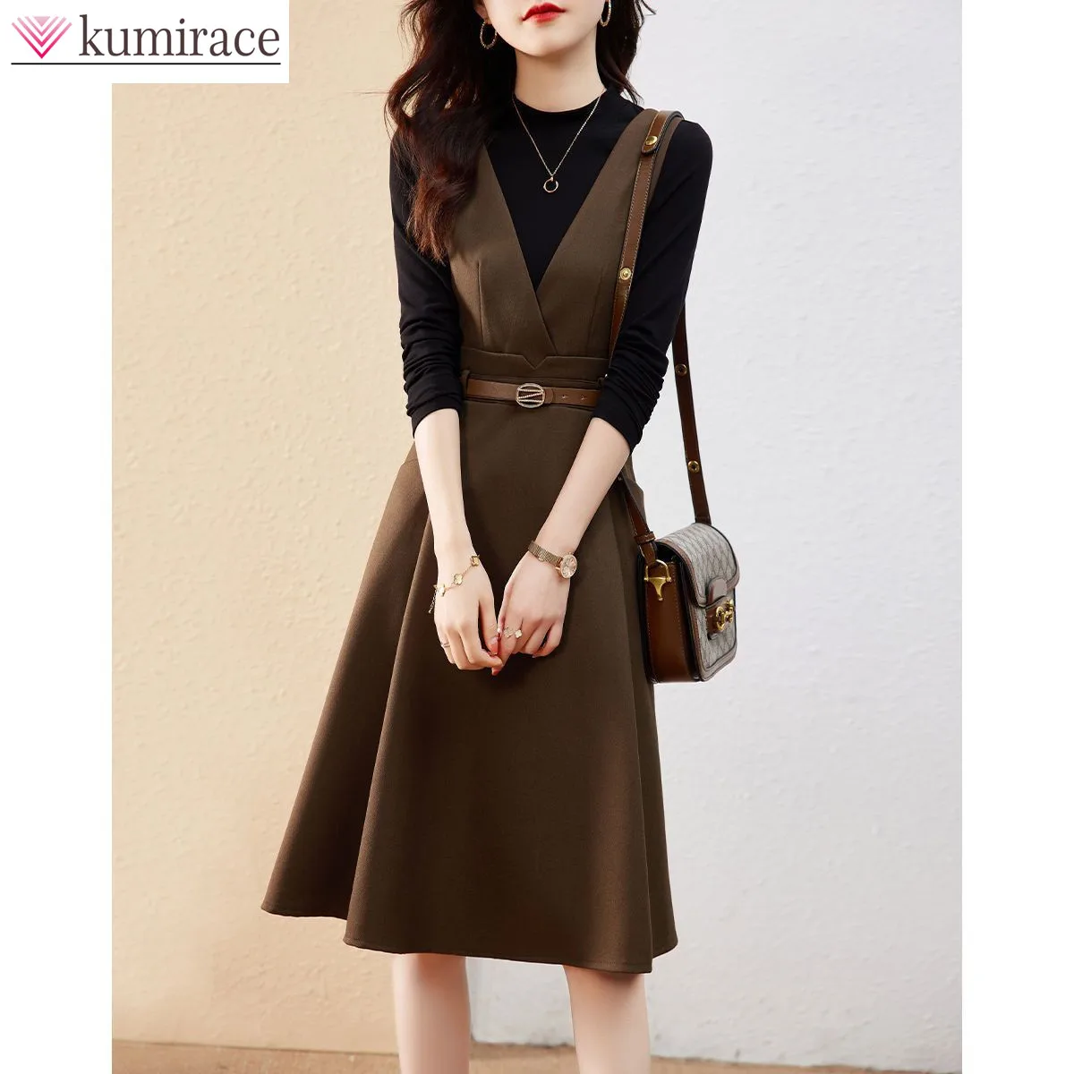 

Fashion Set 2024 Spring and Autumn Season Minimalist Elegance Age Reducing Backband Skirt Black Bottom Two Piece Set