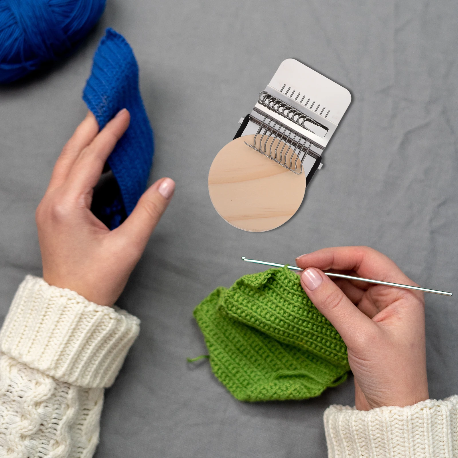 

1Set Mini Weaving Loom Compact Wooden Hand Knitting Machine for DIY Tapestry Clothing Mending Repair Tool Weaving Loom