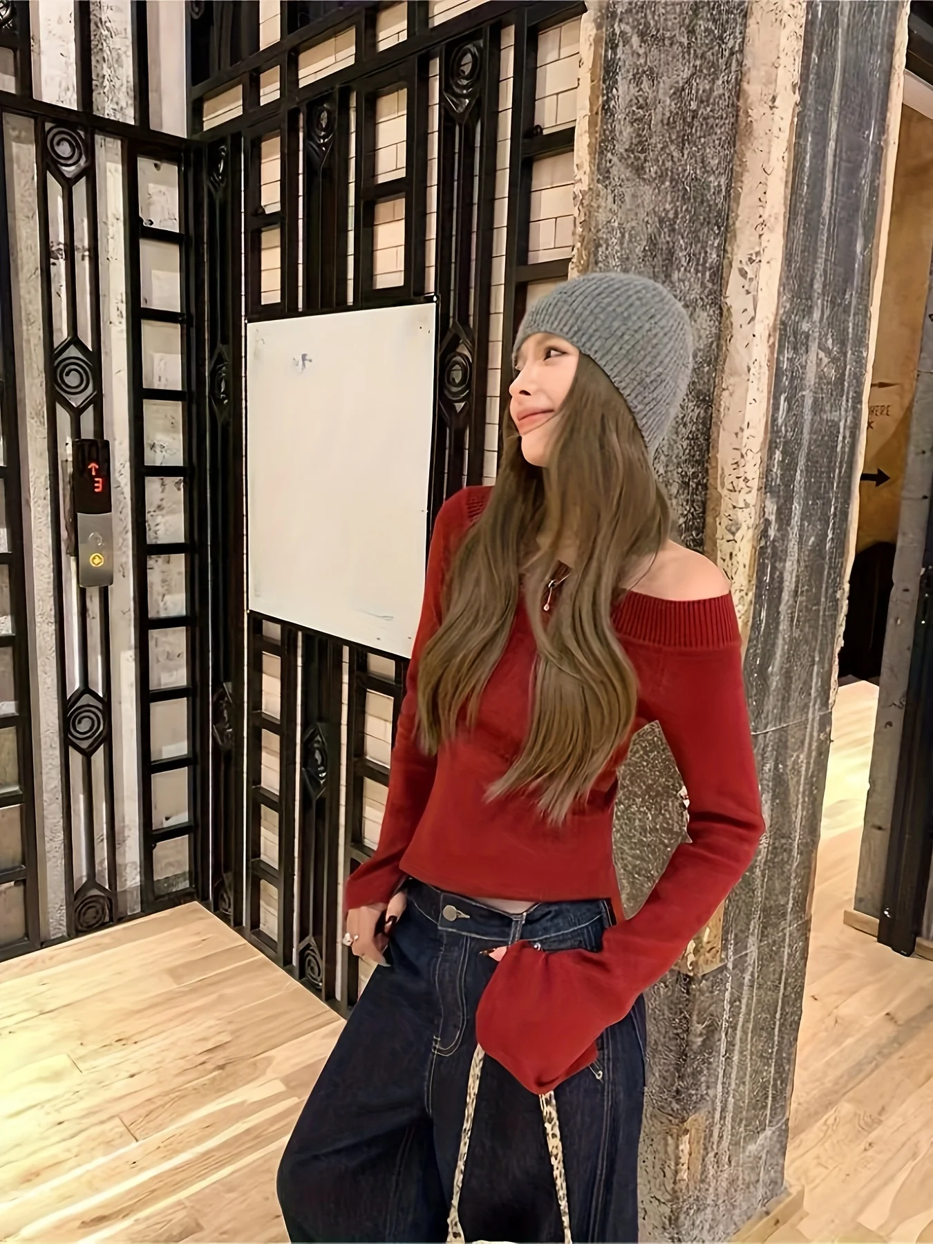 

NUOMICI, черная, красная трикотажная рубашка с открытыми плечами и косым воротником для женской одежды, осенний облегающий сексуальный свитер с длинными рукавами, шикарные топы