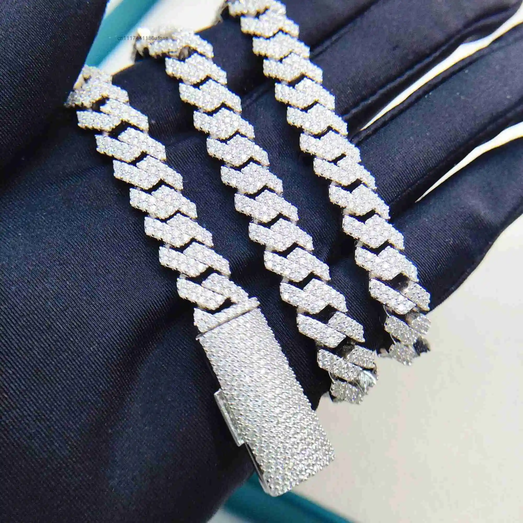 Sell Iced Out Cuban Link Vvs Diamond Hip Hop 10mm Moissanite Chain.