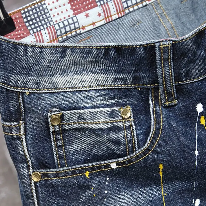 2025 Summer New Fashion Men\'s Graffiti Ripped Short Jeans Casual Slim Big Hole Retro Style Denim Shorts Male Brand Clothes