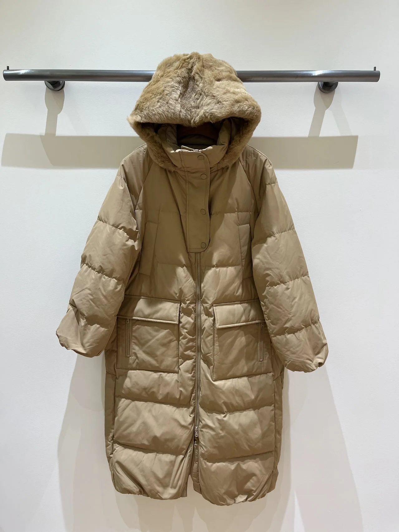 2026 Winter New High-Quality Fashionable Casual Goose Down Jacket For Women With Detachable Lambswool Hat