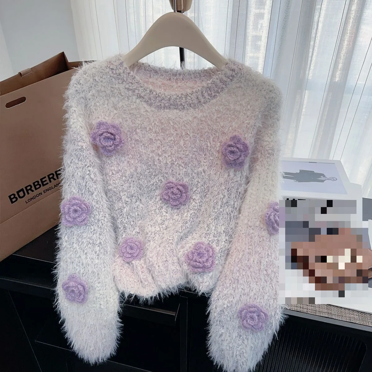 

Gradual Change Color Mink Hair Design Long-sleeved Sweater Women's Winter Three-dimensional Flowers Loose Short Top