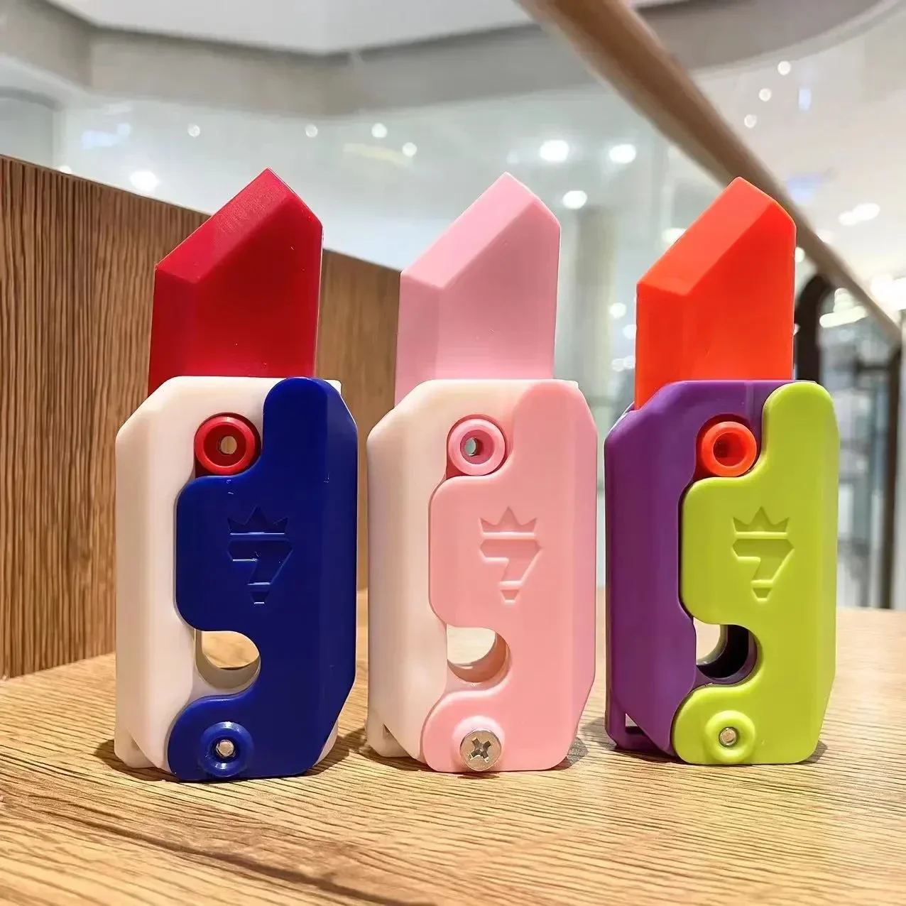 3D Printing Gravity Knife Cub Jumping Small Radish Knife Mini Model Pendant Push Card Decompression Toy Mini Butterfly Knife