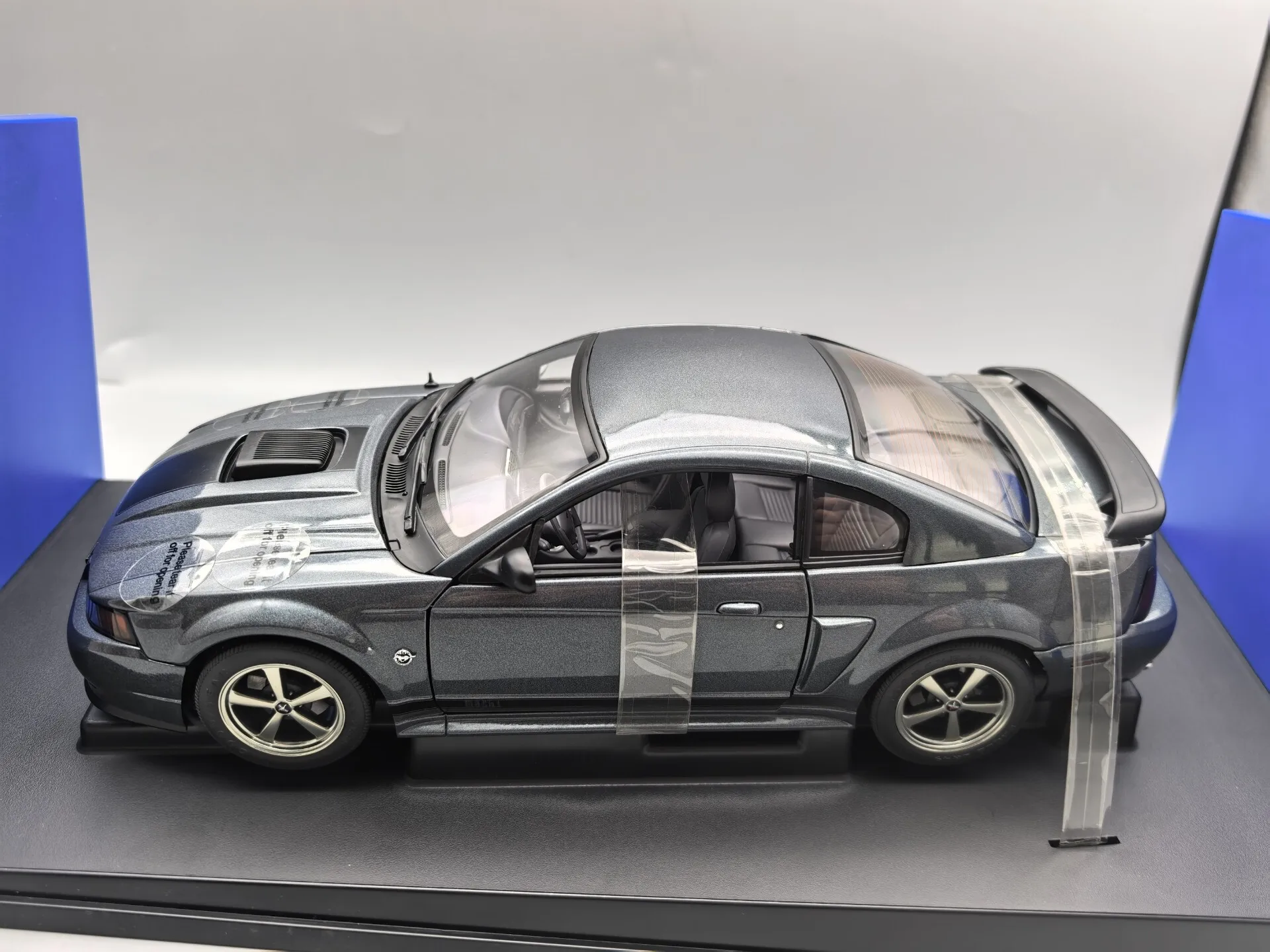 

Autoart 1:18 Mustang Mach 1 Gray Simulation Limited Edition All Open Alloy Metal Static Car Model Toy Gift