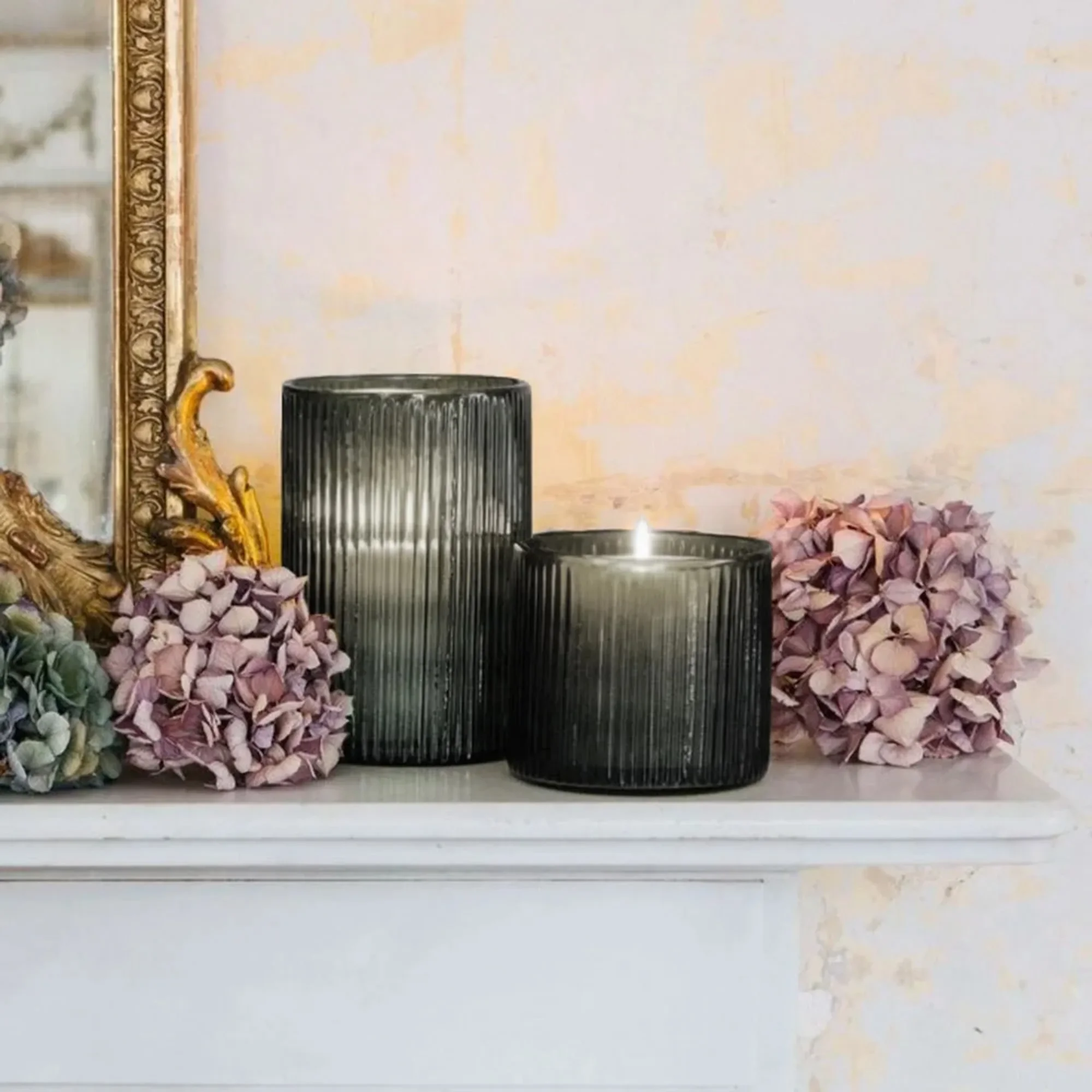 

Подсвечник Better Homes & Gardens Smoke Glass в рубчик с ураганом, 8 дюймов, большой