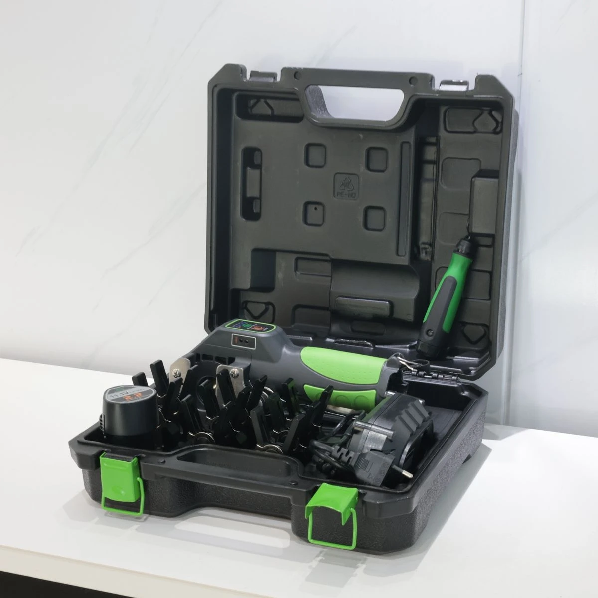 

Fast ST-E900AM Electric 45° Tube Flaring Tool Kit Copper Pipe Expander with Battery & Case for HVAC Install Repair