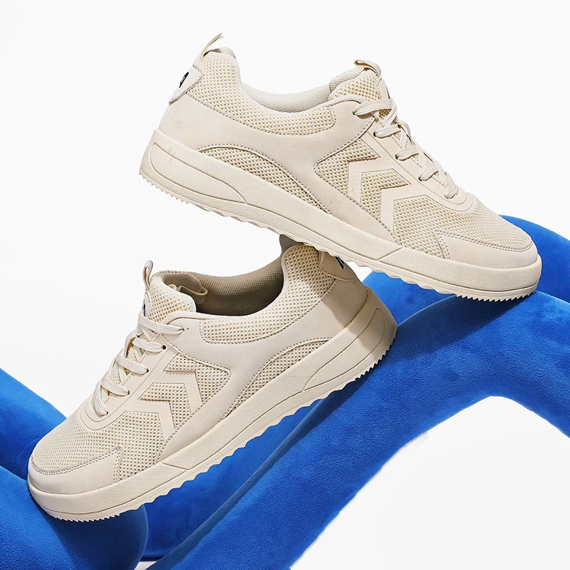 Casual sports skate shoes, lightweight and breathable, keep feet dry without stuffiness, street trendy style, moderately flexibl