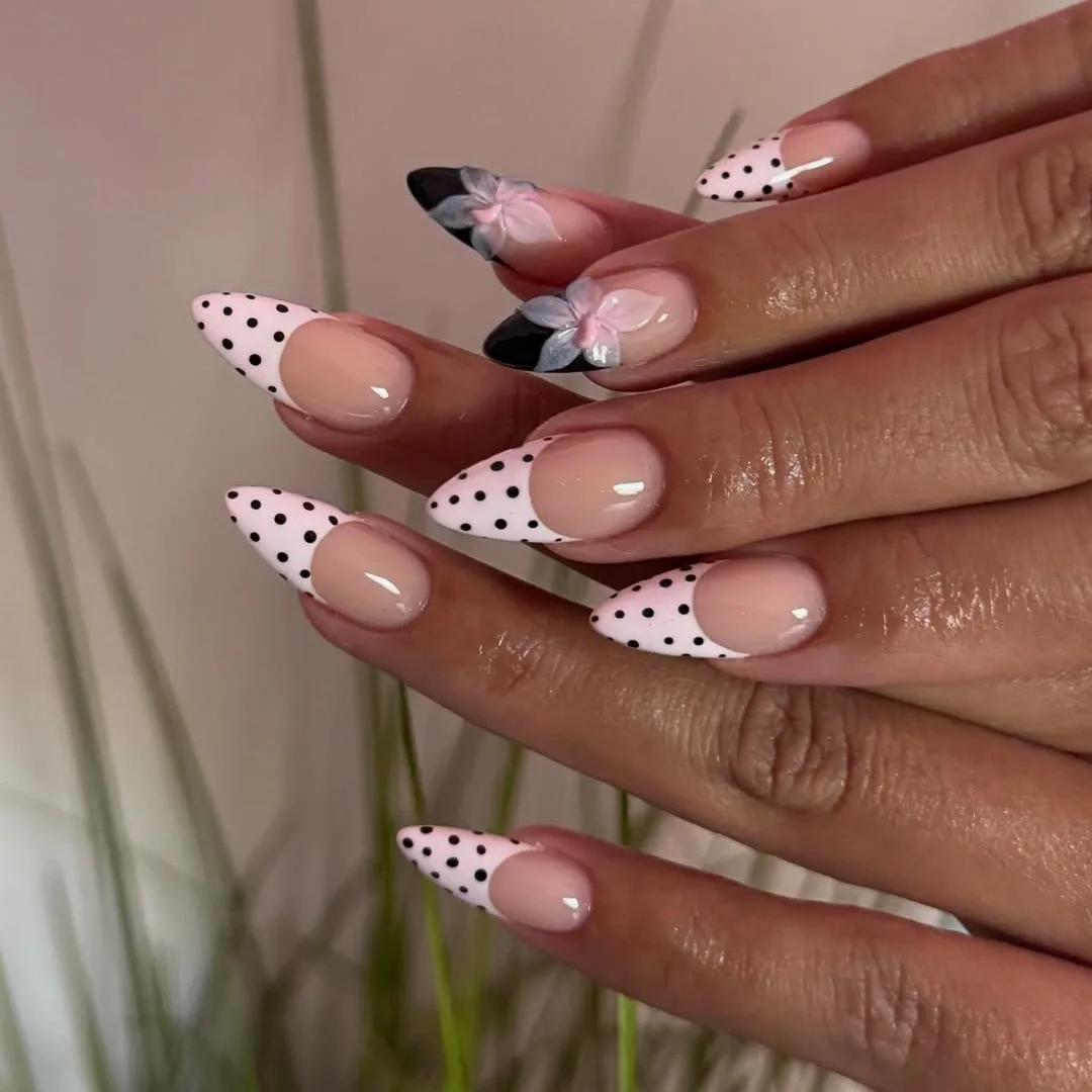 

10pcs Pink Polka Dots 3D Flower Press on Nails Black Polka Dot French Tips Nail Press Ons Flowers False Nail Cute Almond Nails