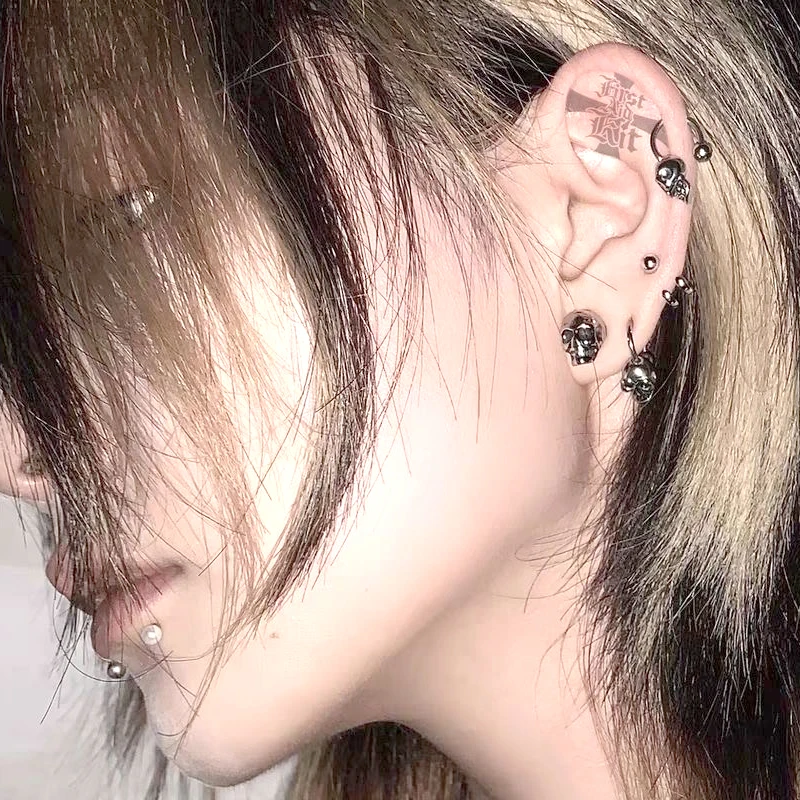 Goth Jewelry Skull Stud Earrings Hip Hop Fashion Charms Geometric Earrings for Women Punk Accessories Earrings