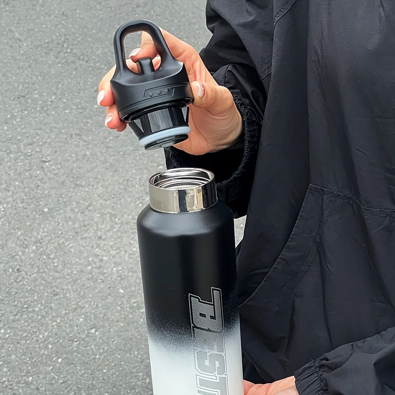 1 Stück Ein-Klick-Deckelöffnung isolierter Becher 550 ml Herren Kaltkonservierung Sportwasserbecher große Kapazität Fitness-Wasserflasche