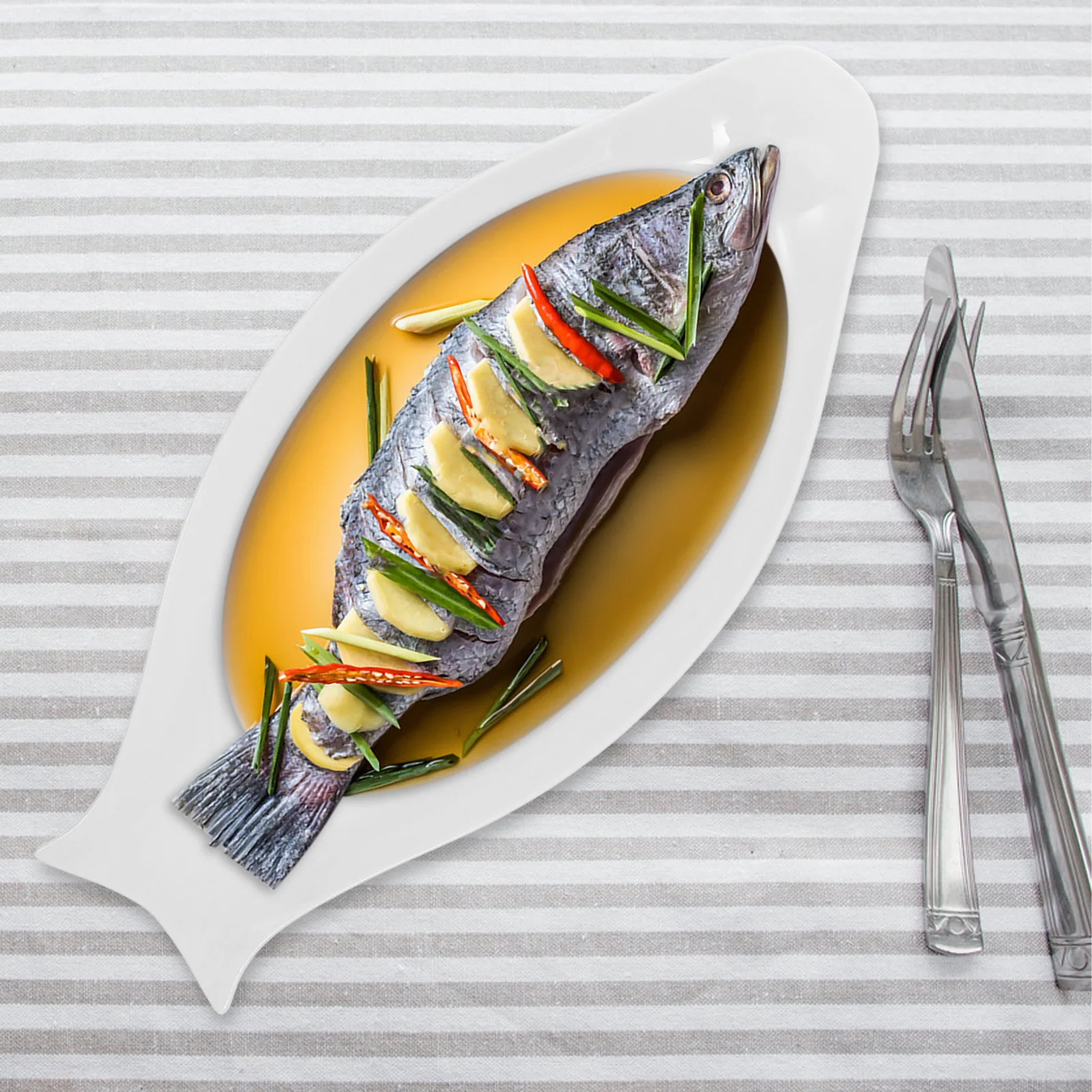 

1Pcs 16 Inch Ceramic Fish Tableware Pure White Embossed Design for Appetizer Serving Dish Hotel Tableware Gift for Friends