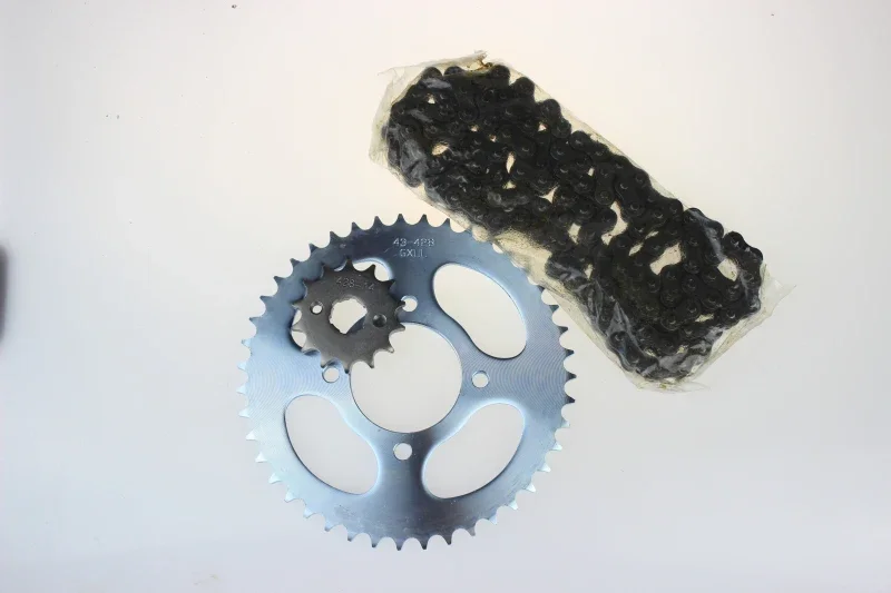 

Для Suzuki QS125-3 / GSX125-3A / B / C / E / F / G / H Chun Wei Наборы звездочек цепи