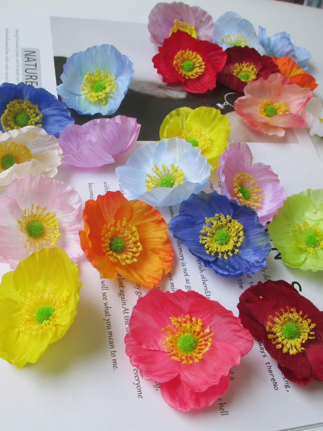 novas-flores-artificiais-para-decoracao-de-sala-de-estar-arranjo-de-flores-estilo-petala-de-tecido-feito-a-mao-flor-de-simu