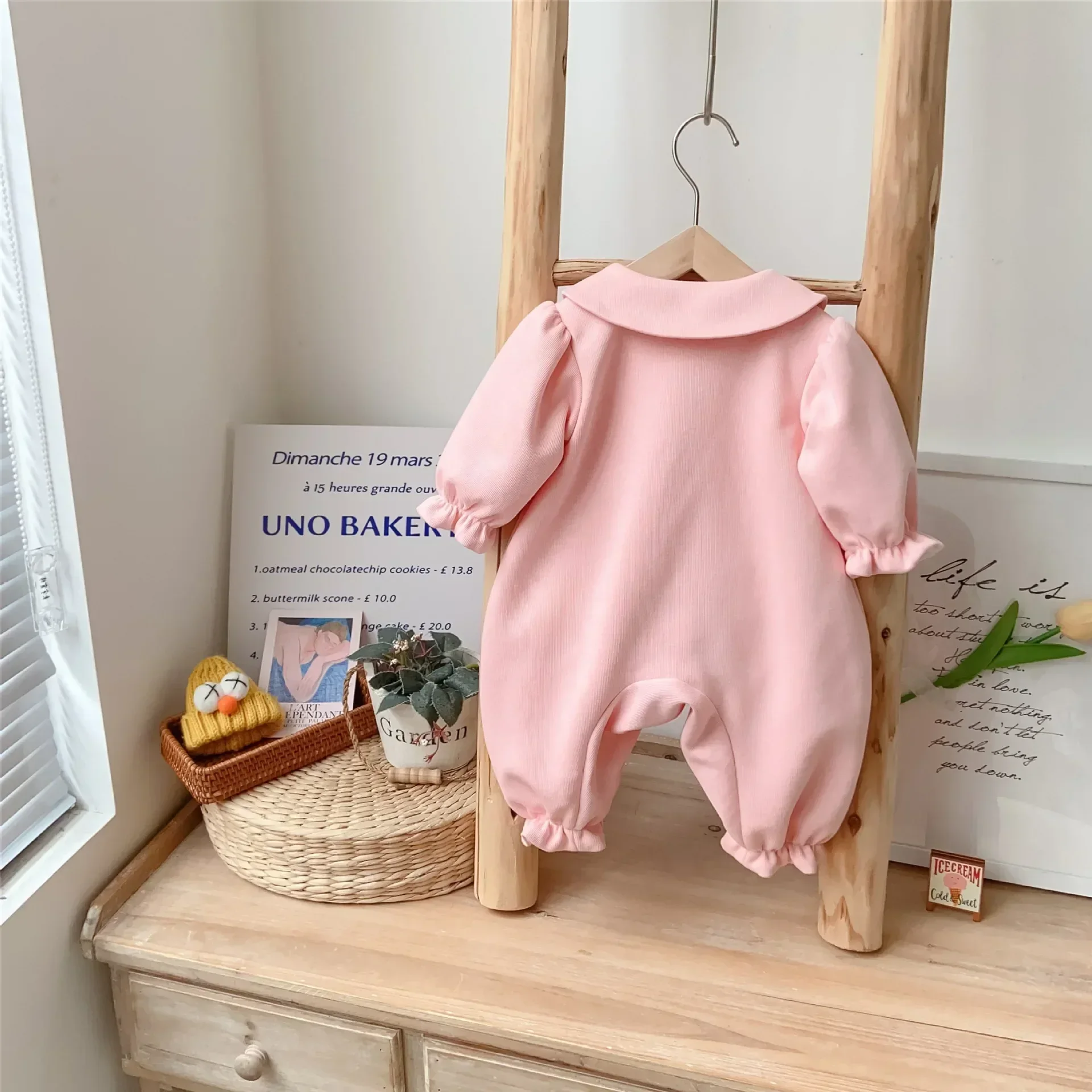 Newborn Baby Fall Outfit: Cute Bunny Long Sleeve Romper -  Cozy Infant Girls One-Piece Jumpsuit 0-24M