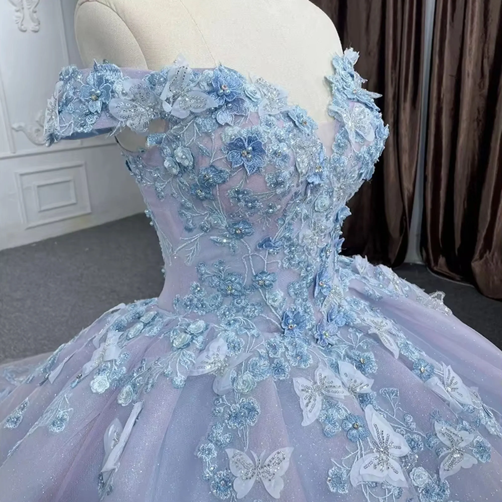 Lace Flowers Blue Ball Gown 15 Year Old Quinceanera Dresses Princess Customized Party Dress Off Shoulder Vestidos De Fiesta