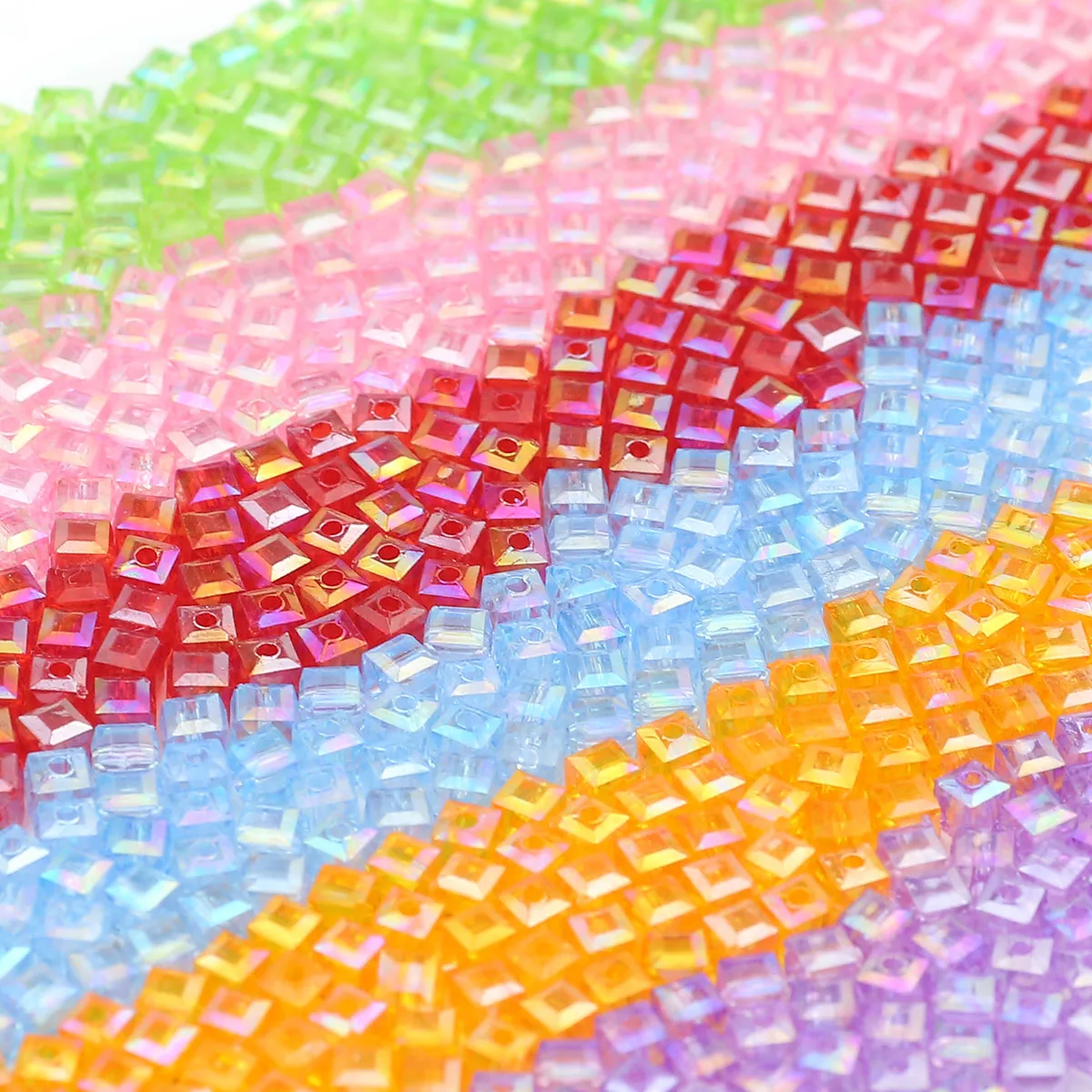 4 x 4 mm Acrylwürfel – mehrfarbige handgefertigte DIY-Schmuckherstellung, Perlen, lose Perlen, Armband-Zubehör