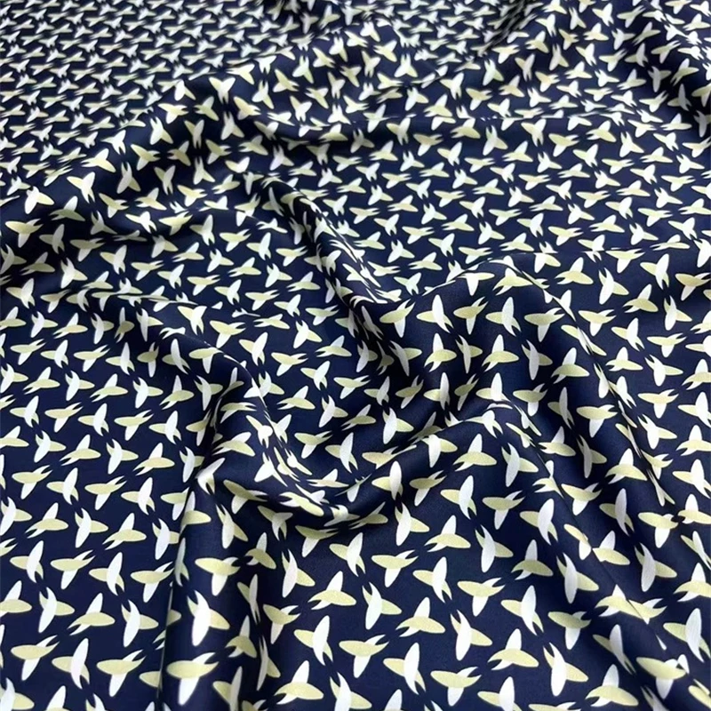 2024 Early Spring New Fashion Heavyweight Silk Elastic Thread Satin Fabric Luxury Mulberry Dress Shirt Cloth Upholstery Fabrics image 6