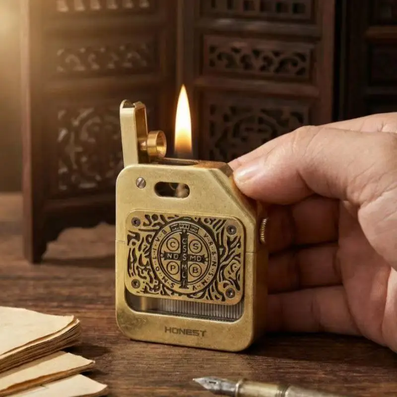 

HONEST Retro Pure Copper Handmade Carving Lighter One Click Launch Transparent Window Portable Lighter Men's Premium Gift